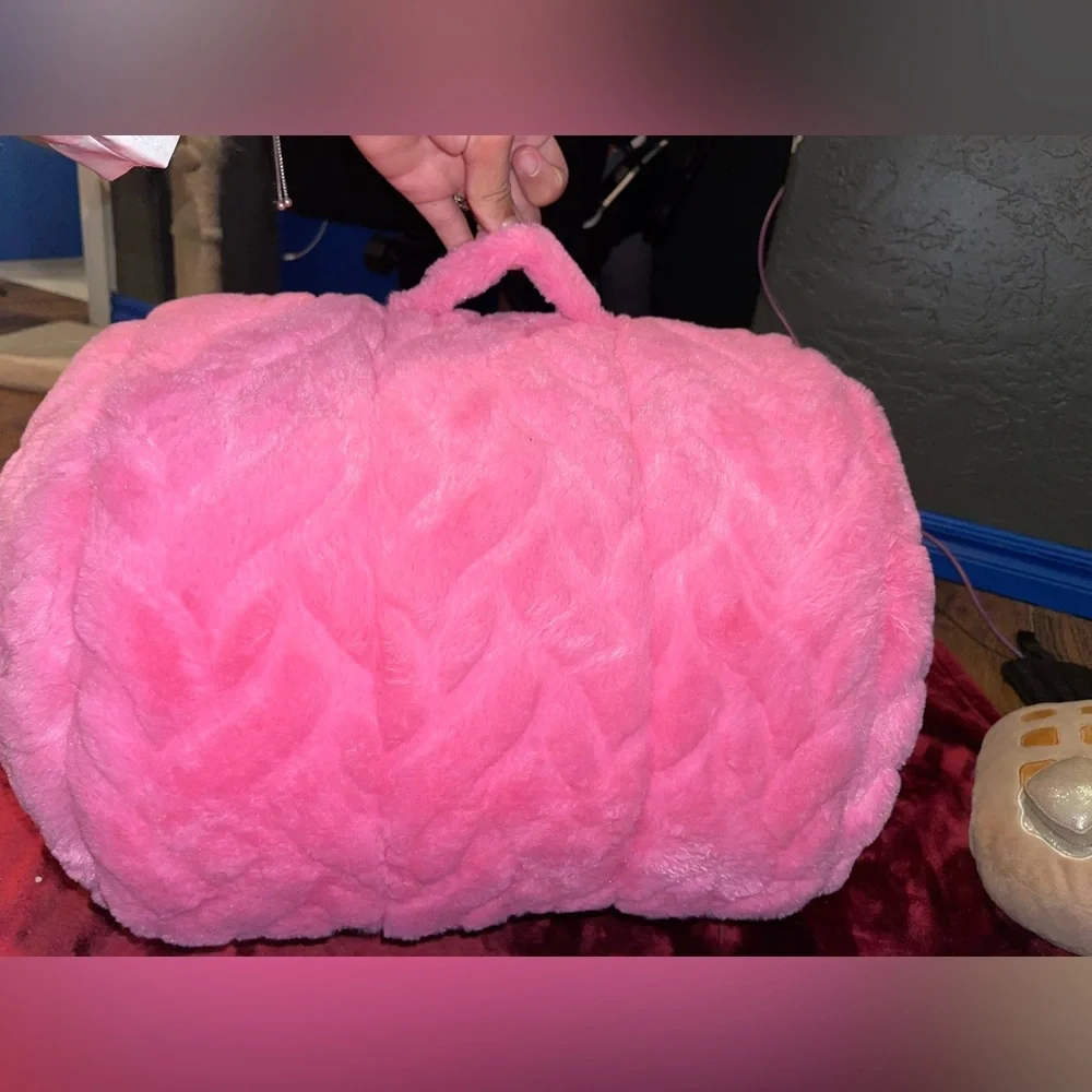 💫Fluffy pink cat house!